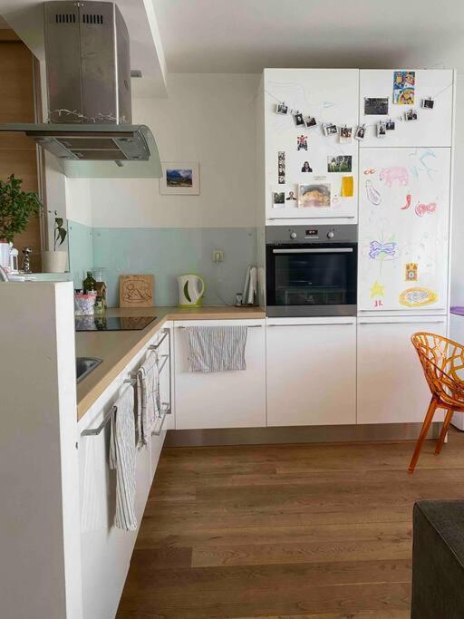 Cozy And Modern In The Center Of *